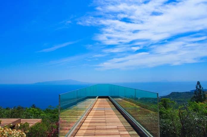 伊豆高原 温泉付別荘 Isana Mountain Villa Futo Extérieur photo